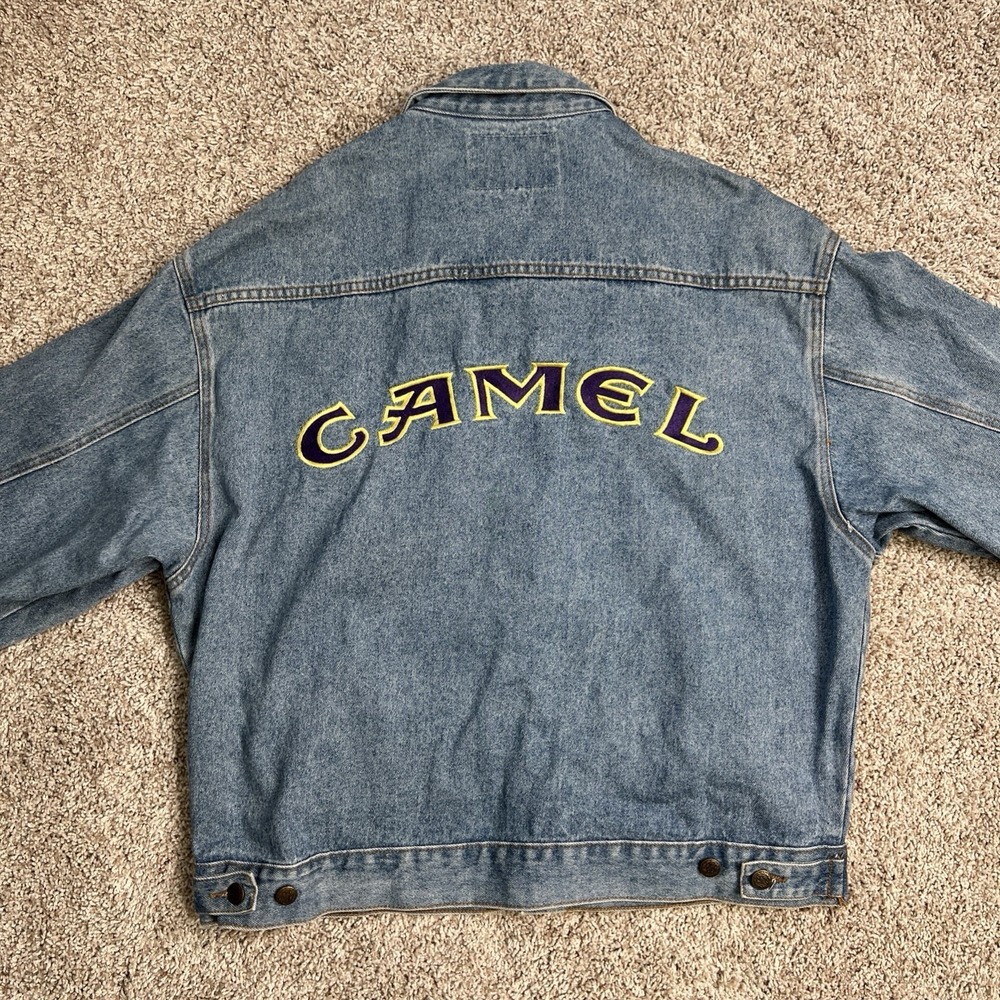 VTG 90s Camel Denim Trucker Jacket Indie Sleaze Y2K Grunge Rocker Off Duty Model